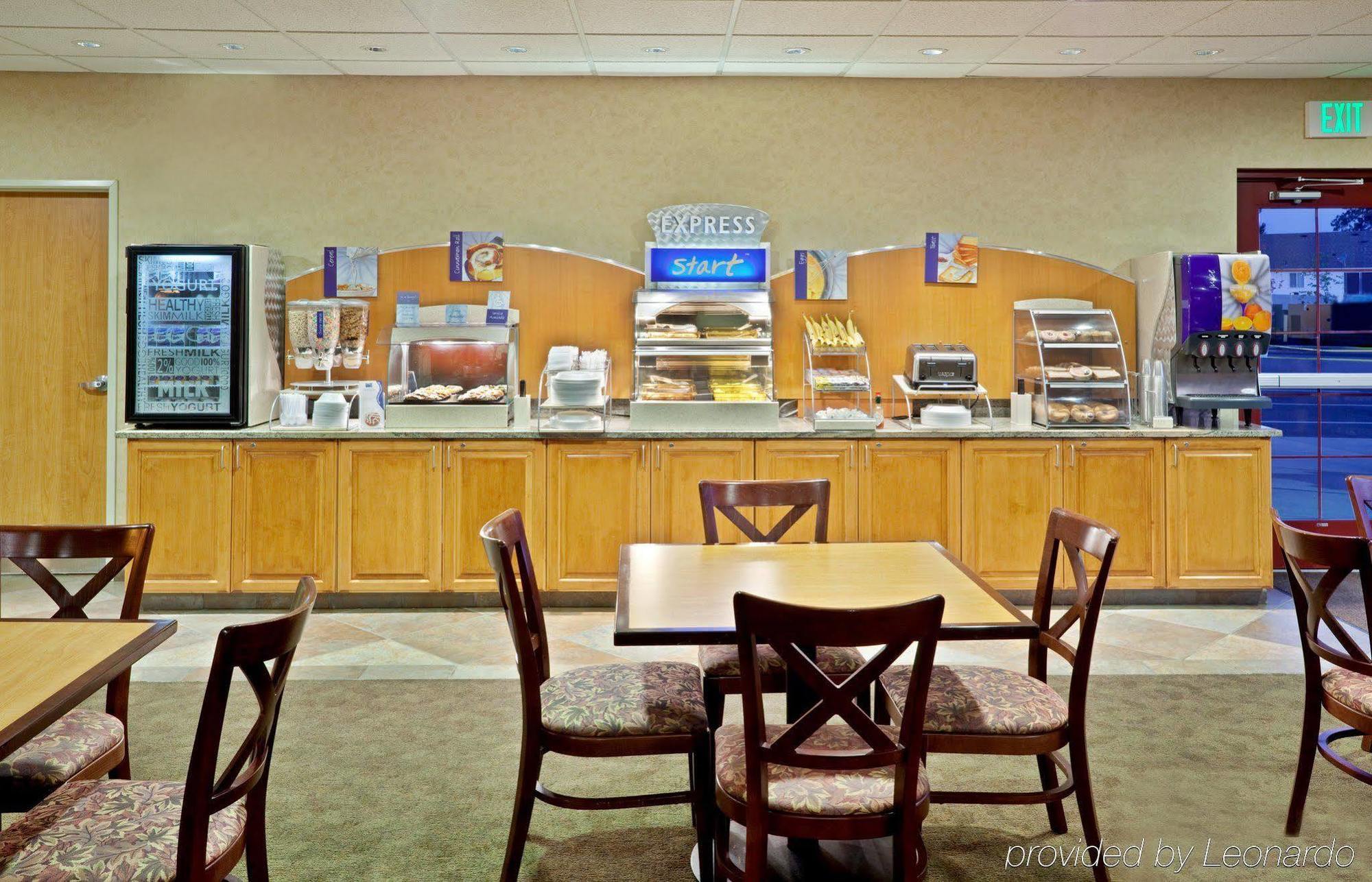 Holiday Inn Express & Suites Cheney By Ihg Kültér fotó