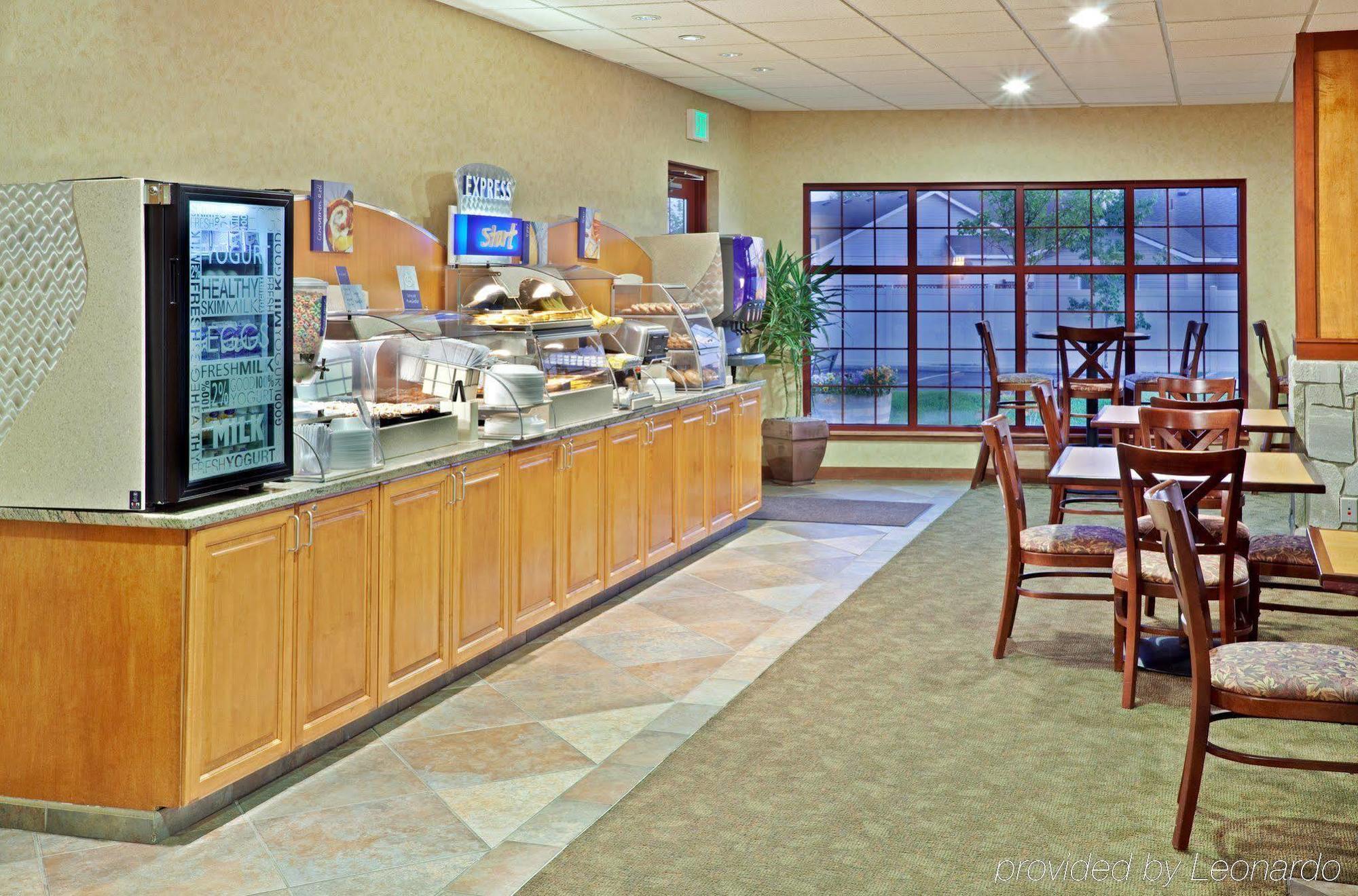 Holiday Inn Express & Suites Cheney By Ihg Kültér fotó